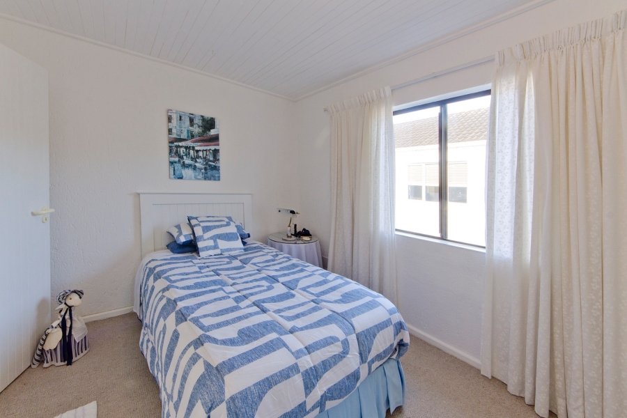 4 Bedroom Property for Sale in Leisure Isle Western Cape